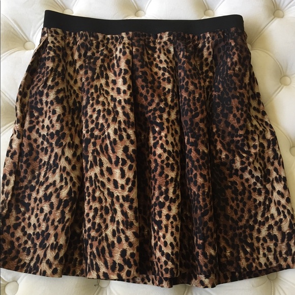 Zara Dresses & Skirts - Leopard Print Zara Women Skirt